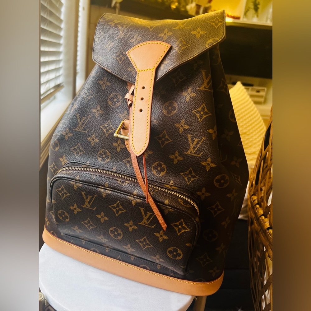 Authentic Louis Vuitton GM Backpack